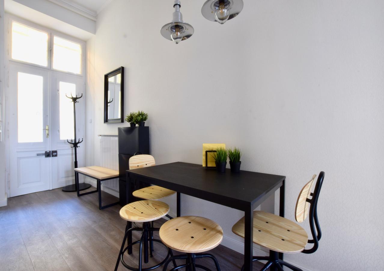 Standard Apartment By Hi5 - Dessewffy 39 ブダペスト エクステリア 写真
